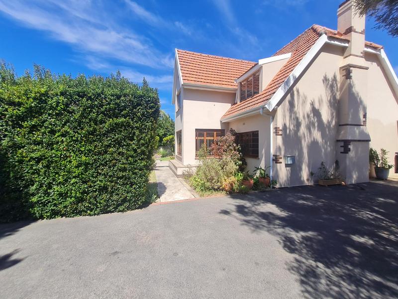 3 Bedroom Property for Sale in Roundhay Western Cape